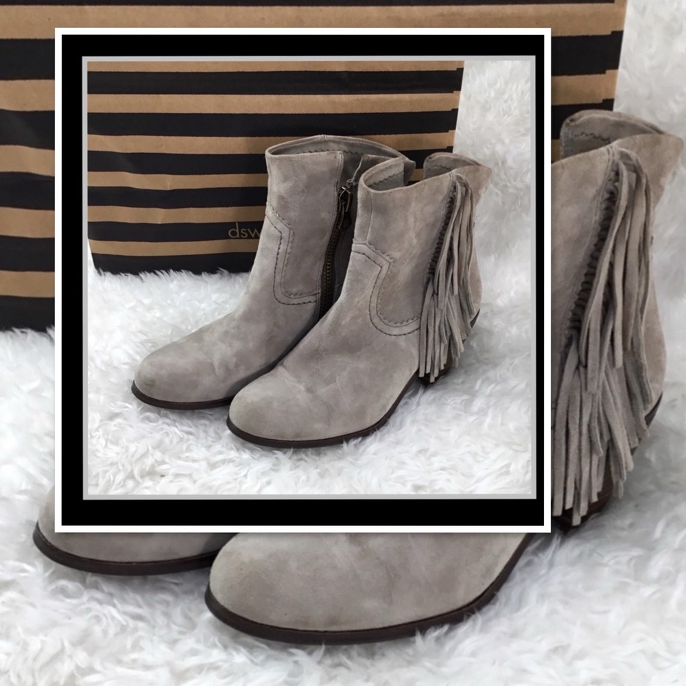 SAM EDELMAN SUEDE FRINGE BOOTIES 6M